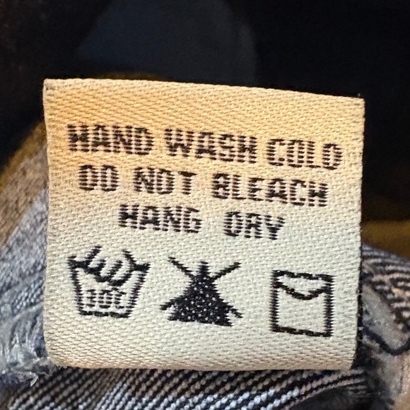 Lark & Grey Petite Wide Leg Jeans Dark Wash Dragon Floral Imprint Size 6P New - Picture 9 of 9